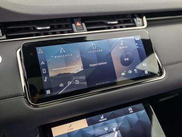 Land Rover Range Rover Evoque P300e R-Dynamic SE — photo 17