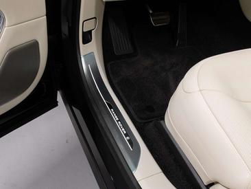 Land Rover Range Rover 3.0 P550e SV PHEV — photo 18