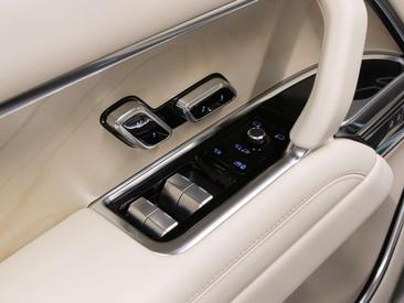 Land Rover Range Rover 3.0 P550e SV PHEV — photo 19