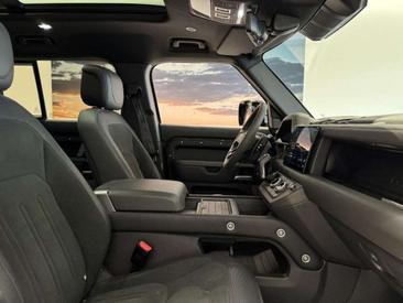 Land Rover Defender 110 Carpathian Edition AHK HUD P525 V8 — photo 4