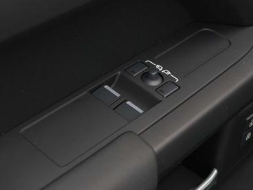Land Rover Defender 90 D250 S 183 KW (Diesel) — photo 15