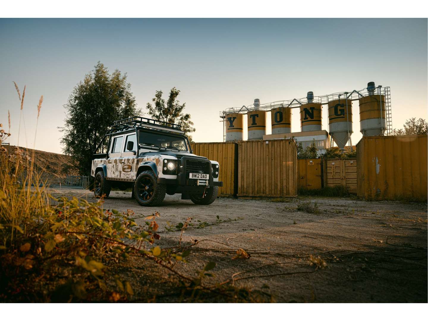 Land Rover Defender 110 TROPHY 2 Works V8 - 2026 - Joinsteer - #1