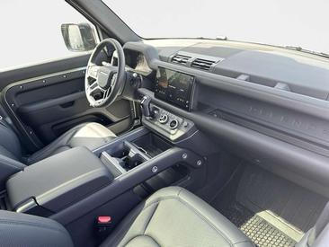 Land Rover Defender 110 D200 AWD Auto X-Dynamic SE Iva Esposta — photo 3