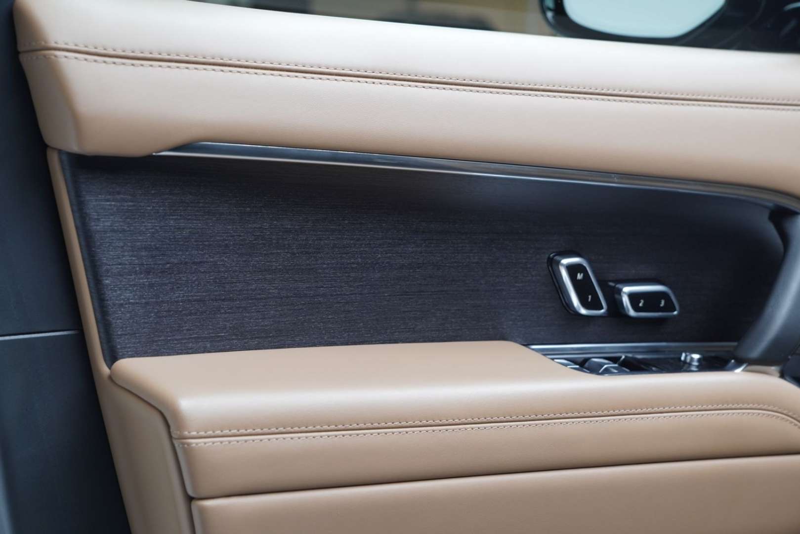 Land Rover Range Rover Autobiography D350 Shadow*Standheizug - 2024 - Joinsteer - #37