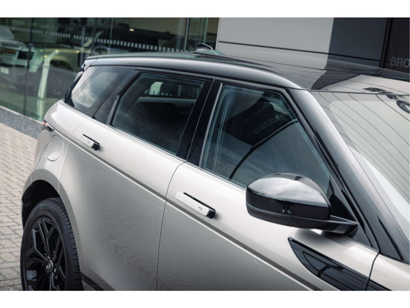 Land Rover Range Rover Evoque P300e AWD R-Dynamic S | Pano | Black Pack | 20 Inc - 2023 - Joinsteer - #7