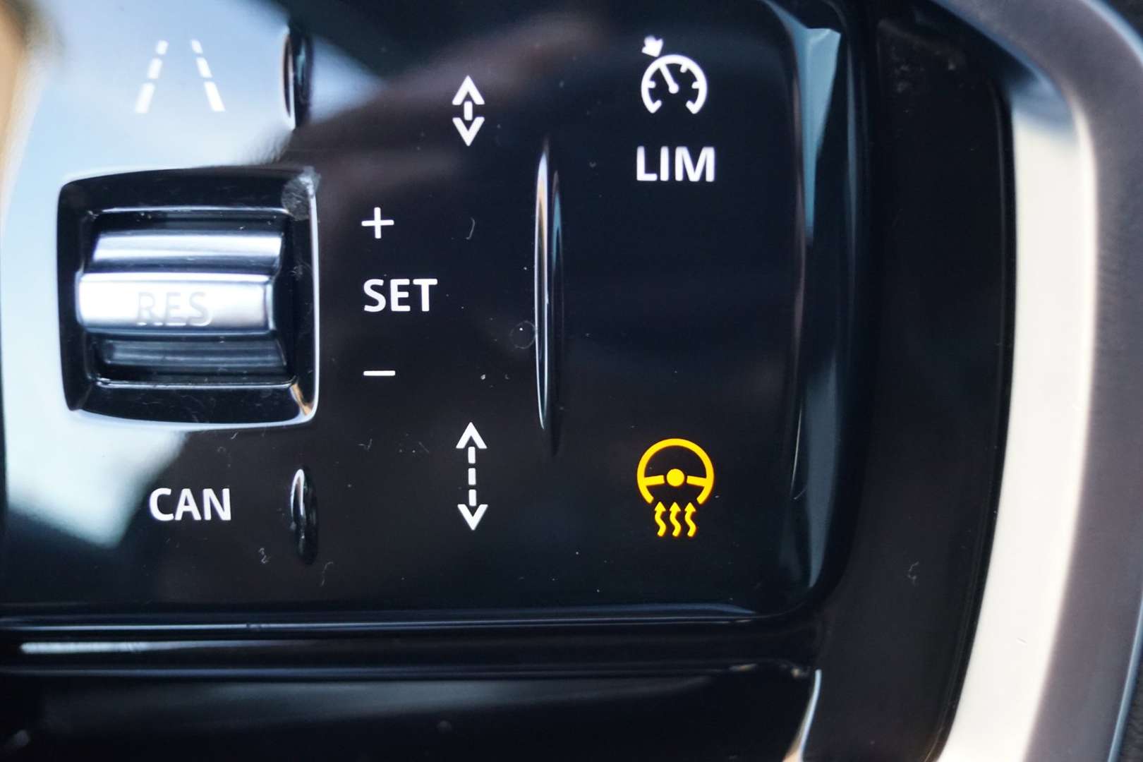 Land Rover Discovery Sport R-Dynamic HSE P300e 1.5 - 2023 - Joinsteer - #18