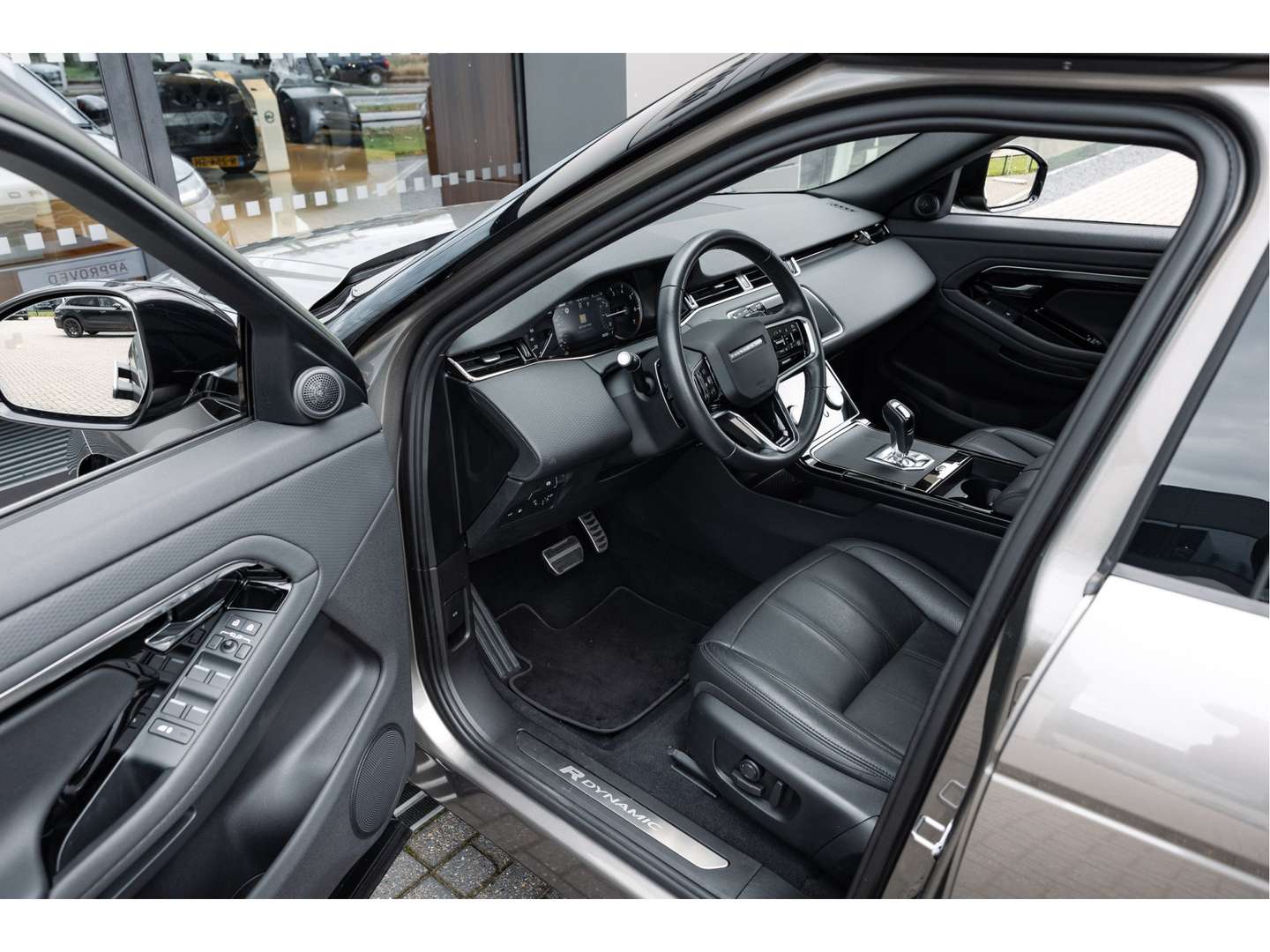 Land Rover Range Rover Evoque P300e AWD R-Dynamic S | Pano | Black Pack | 20 Inc - 2023 - Joinsteer - #15