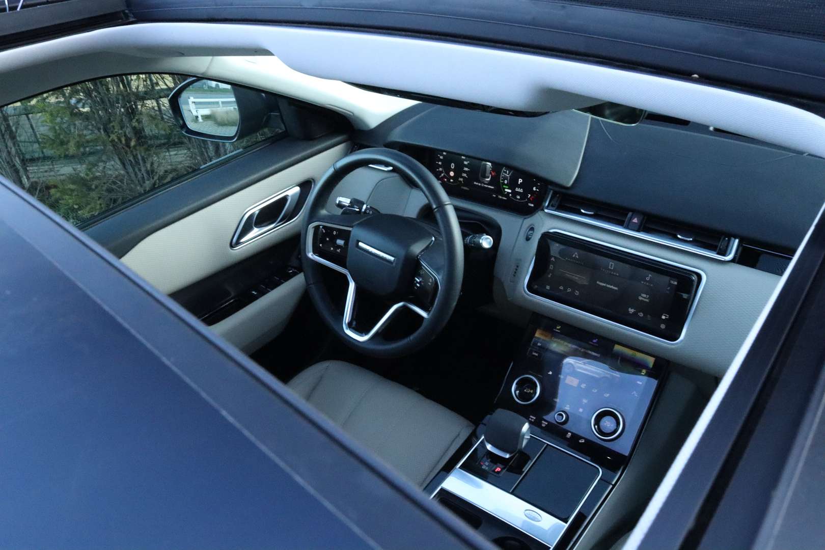 Land Rover Range Rover Velar 2.0 P400e Schuif/kantel Dak | Keyless - 2023 - Joinsteer - #18