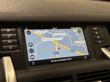 Land Rover Discovery Sport SE 2.0D TD4 150 CV AWD Auto — photo 13