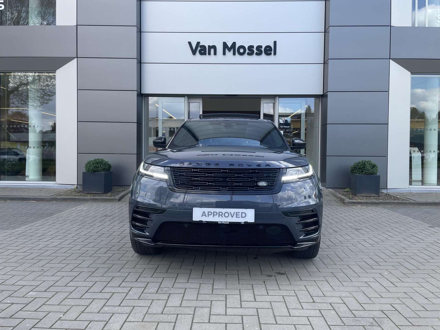 Land Rover Range Rover Velar P400e Dynamic SE AWD Auto | Memory | Pano Dak - 2024 - Joinsteer - #2