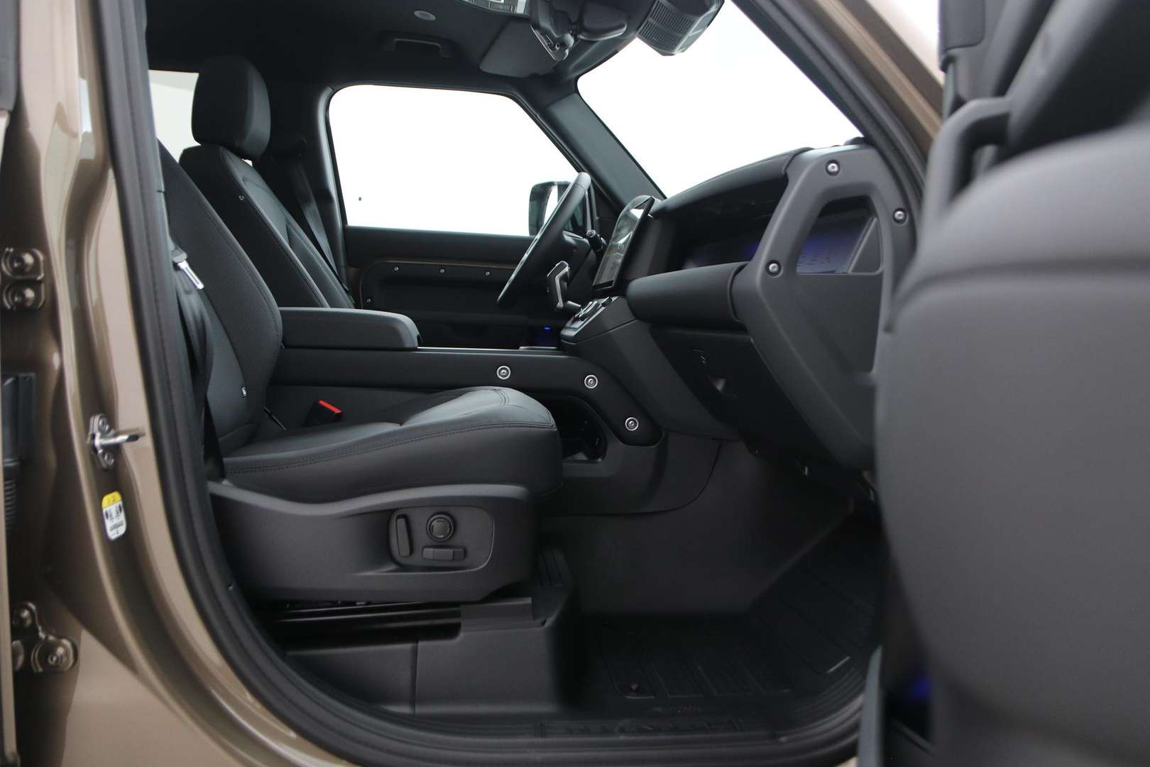 Land Rover Defender 110 X-Dynamic SE P300e - 2026 - Joinsteer - #4