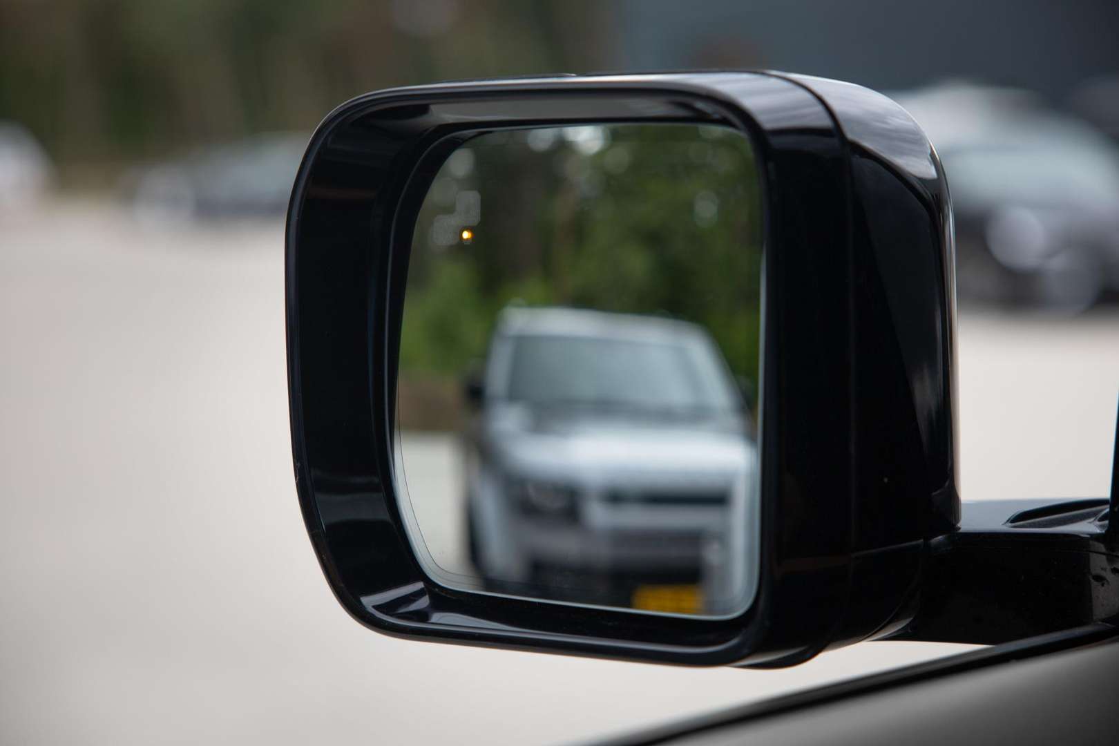 Land Rover Defender 110 X-Dynamic SE P300e - 2026 - Joinsteer - #11