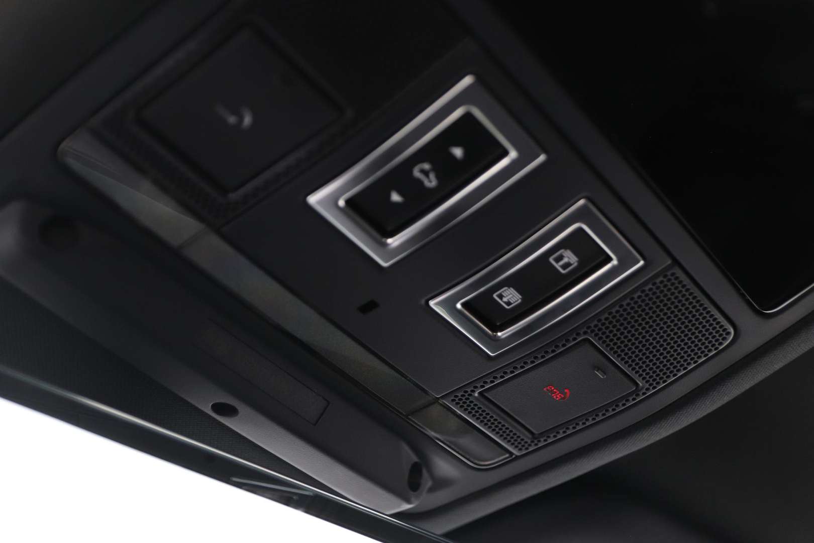 Land Rover Defender 110 X-Dynamic SE P300e - 2026 - Joinsteer - #30