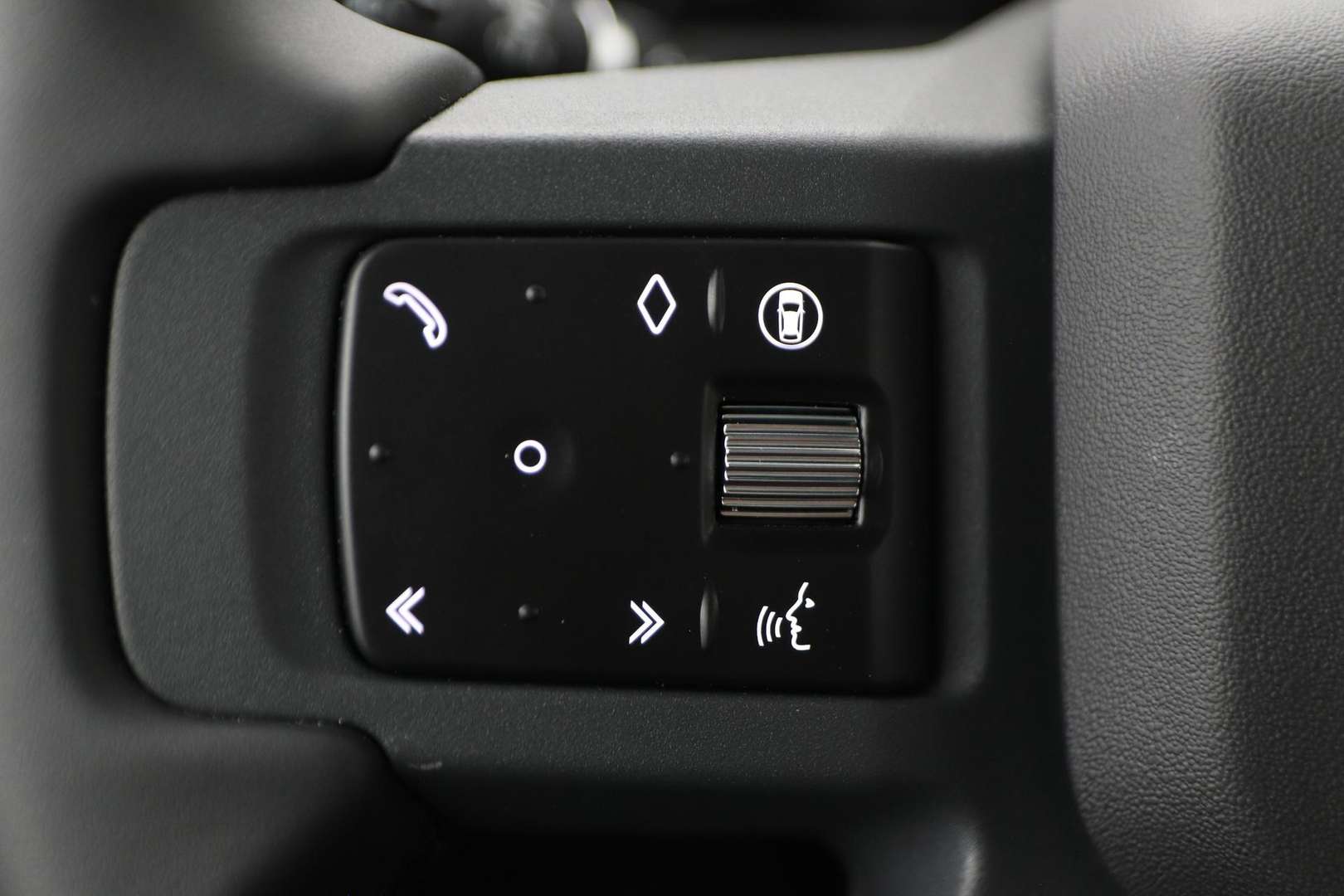 Land Rover Defender 110 X-Dynamic SE P300e - 2026 - Joinsteer - #34