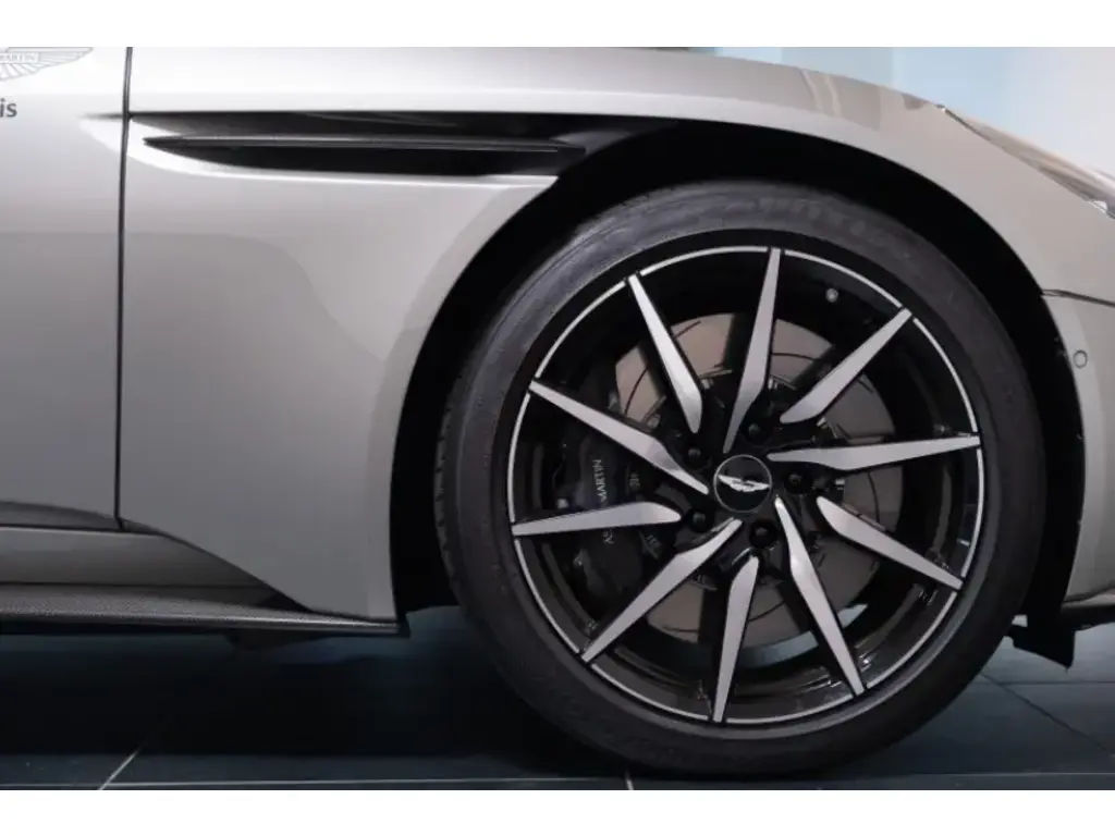 Aston Martin DB11 V12 Coupe 5.2 - 2022 - Joinsteer - #4
