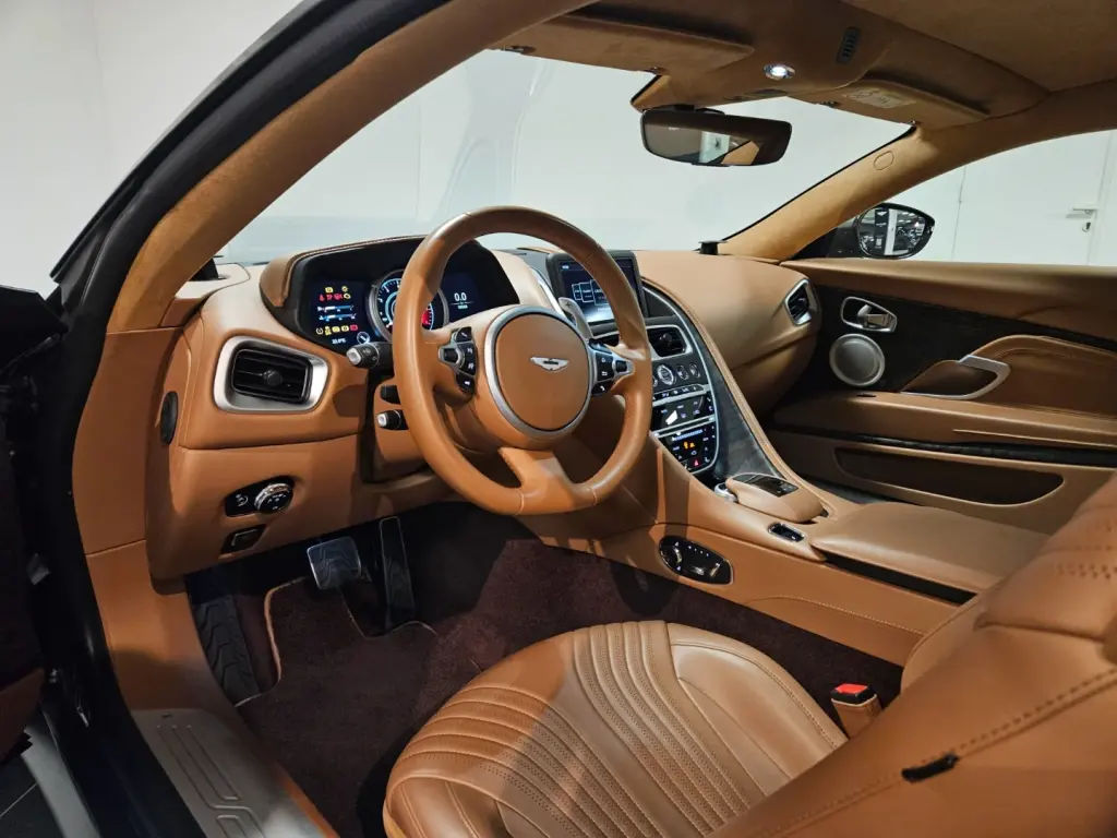 Aston Martin DB11 V8 Coupe 4.0 - 2018 - Joinsteer - #6