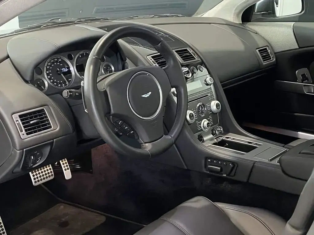 Aston Martin DB9 Coupe 5.9 - 2010 - Joinsteer - #51