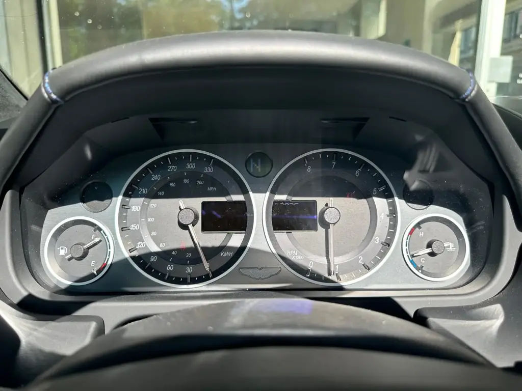Aston Martin Vantage I V12 Vantage S Roadster 5.9 - 2015 - Joinsteer - #6