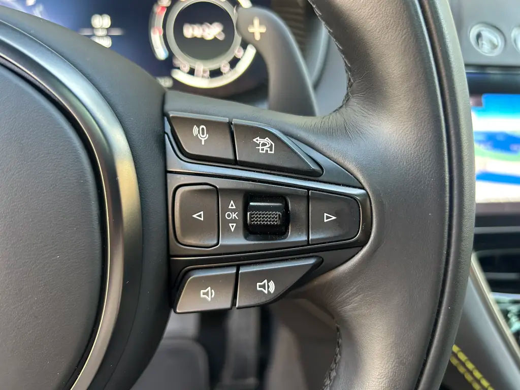 Aston Martin DBX 707 SUV 4.0 - 2023 - Joinsteer - #19