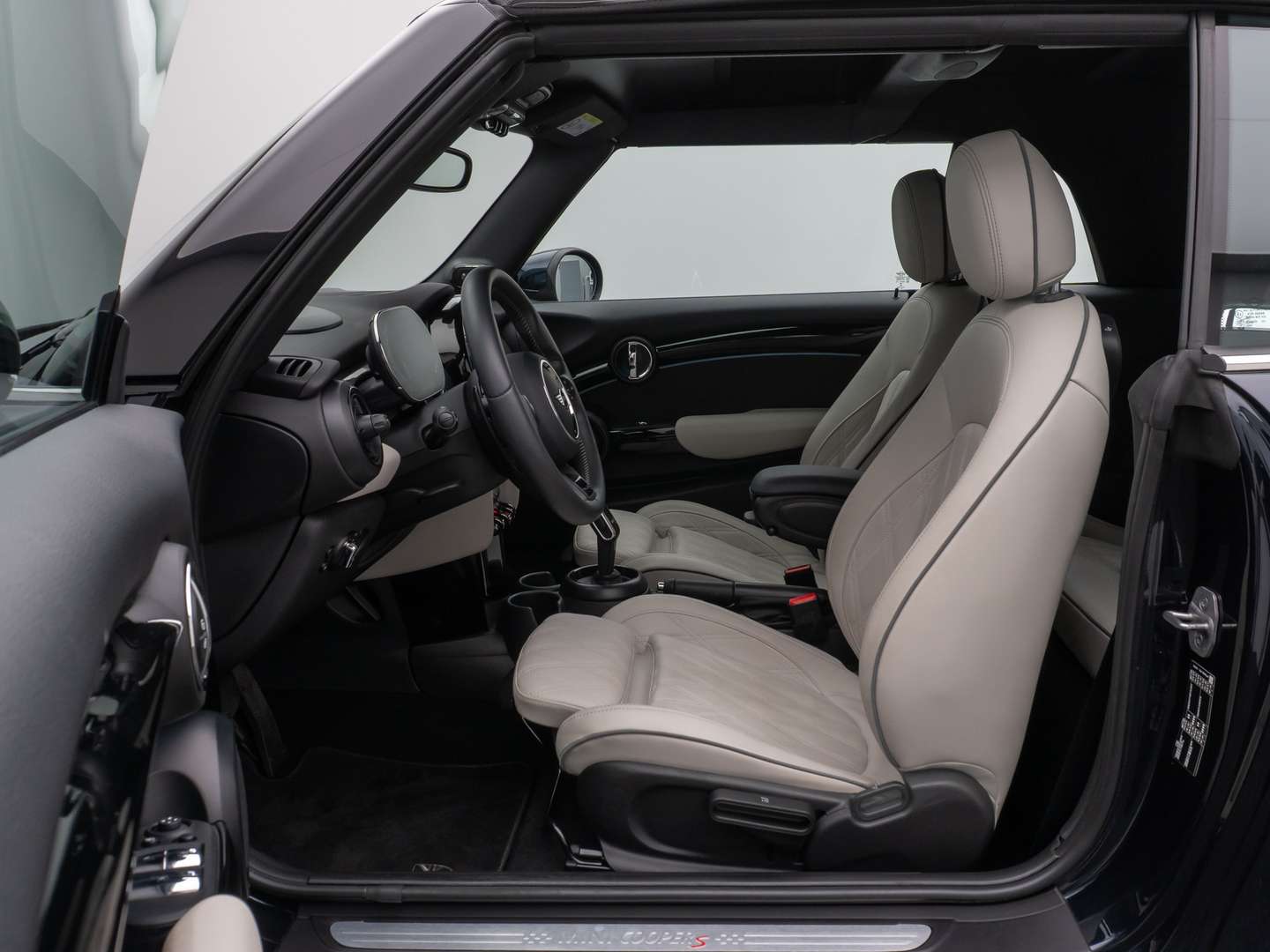 Mini Cabrio Yours Cooper S - 2022 - Joinsteer - #19