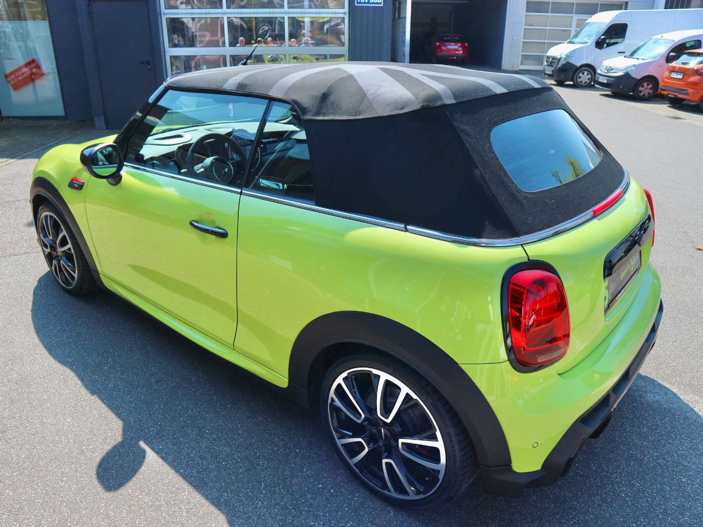 Mini Cabrio JCW John Cooper Works - 2024 - Joinsteer - #11