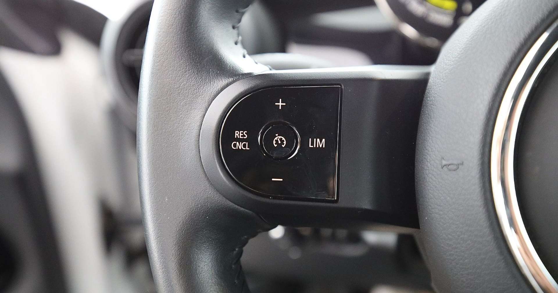 Mini Cabrio Cooper SE - 2023 - Joinsteer - #16