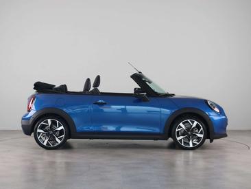 Mini Cabrio Classic Cooper — photo 6