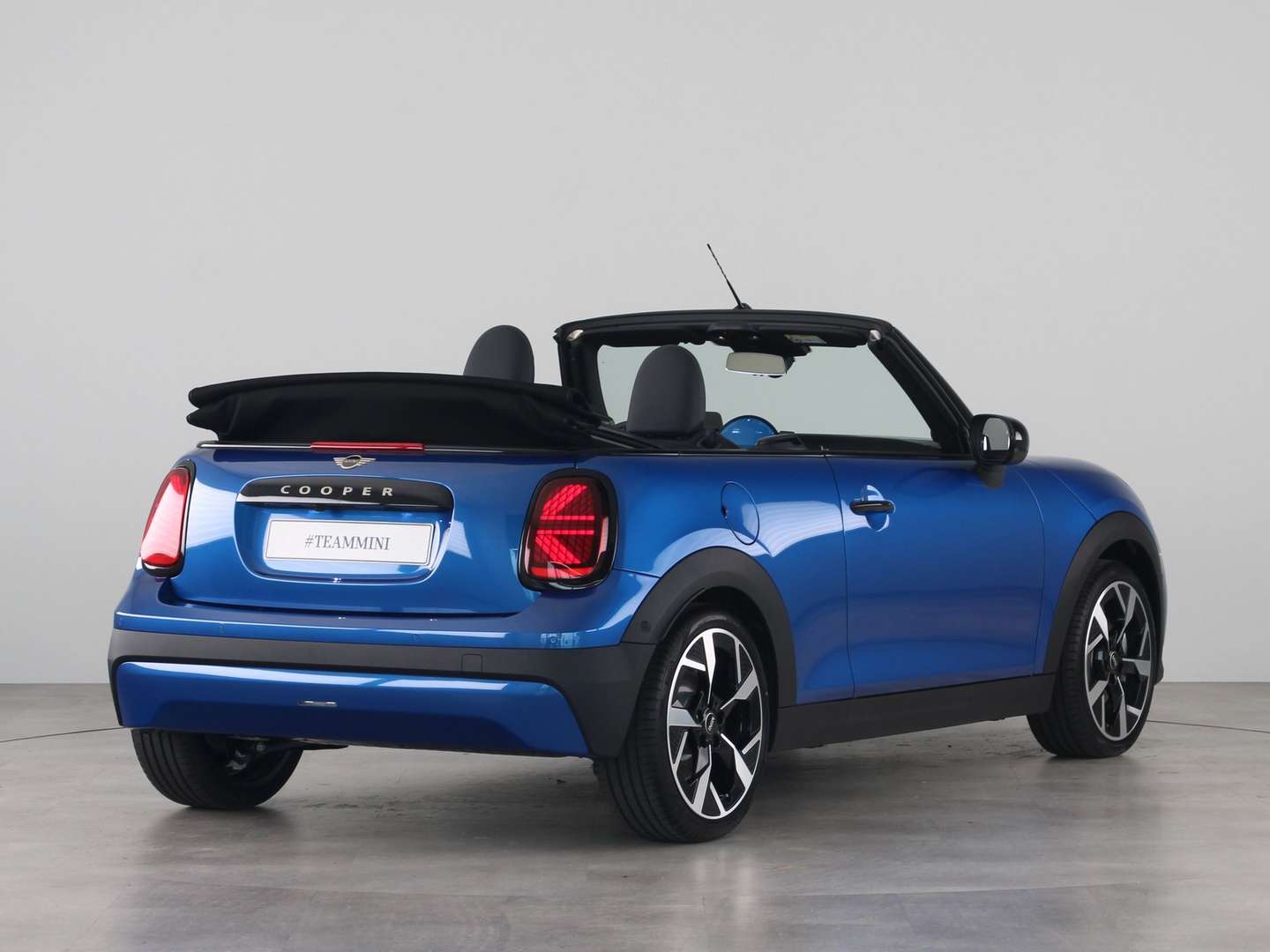 Mini Cabrio Classic Cooper - 2026 - Joinsteer - #8