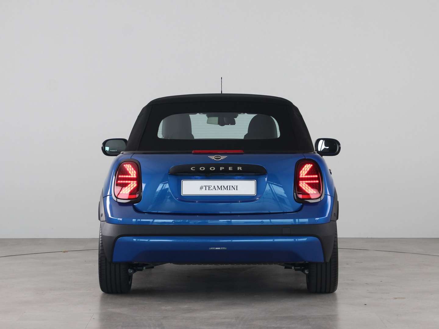 Mini Cabrio Classic Cooper - 2026 - Joinsteer - #11