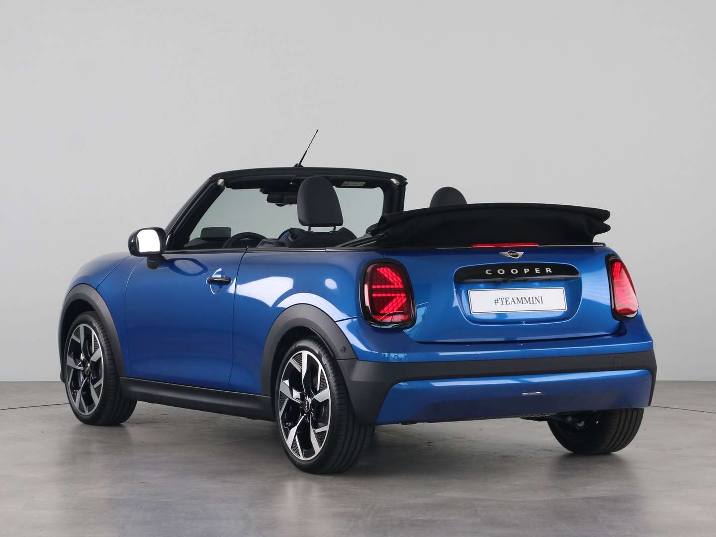 Mini Cabrio Classic Cooper - 2026 - Joinsteer - #12