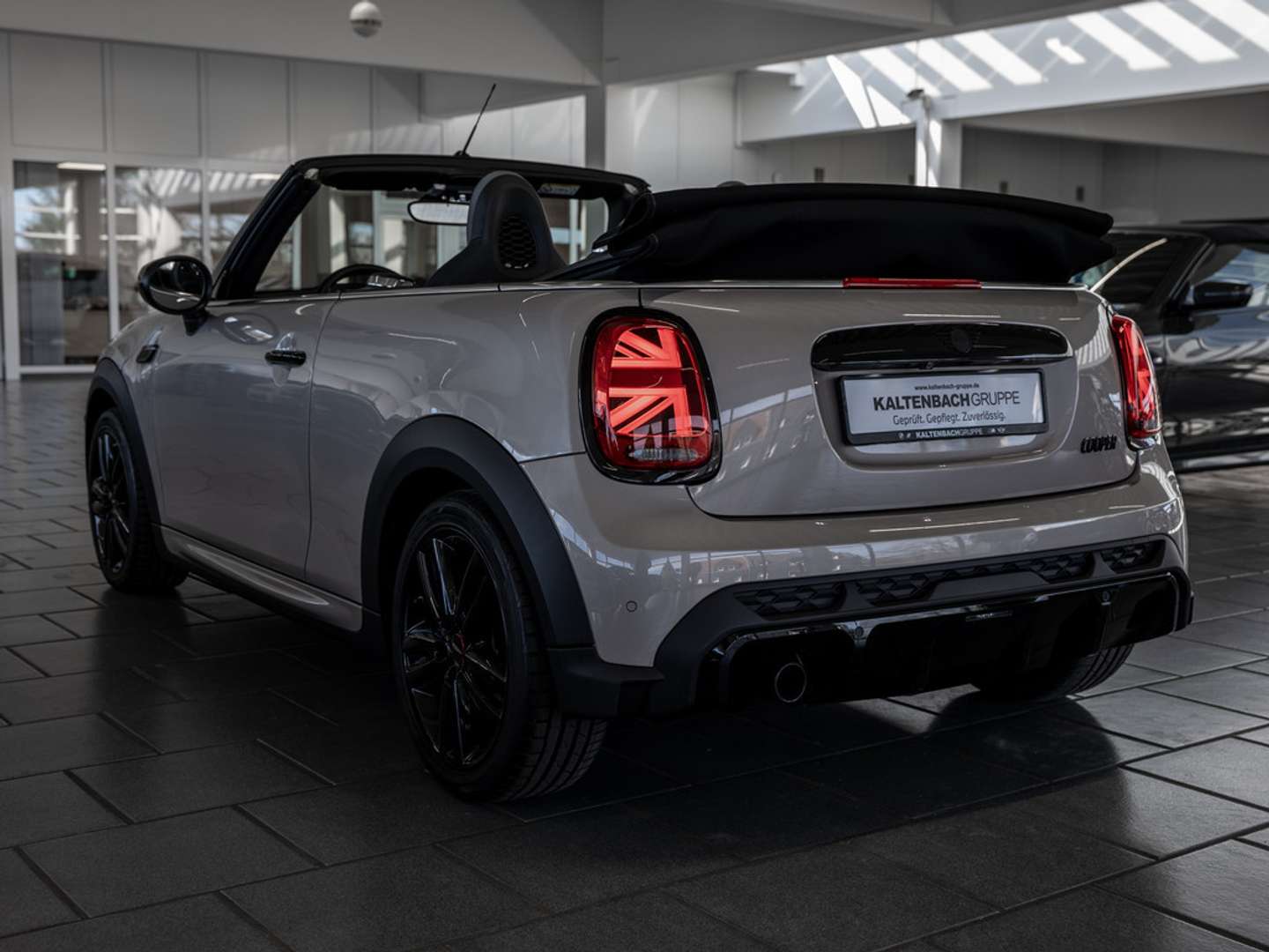 Mini Cabrio JCW Cooper - 2022 - Joinsteer - #5