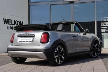 Mini Cabrio Classic Cooper — photo 10