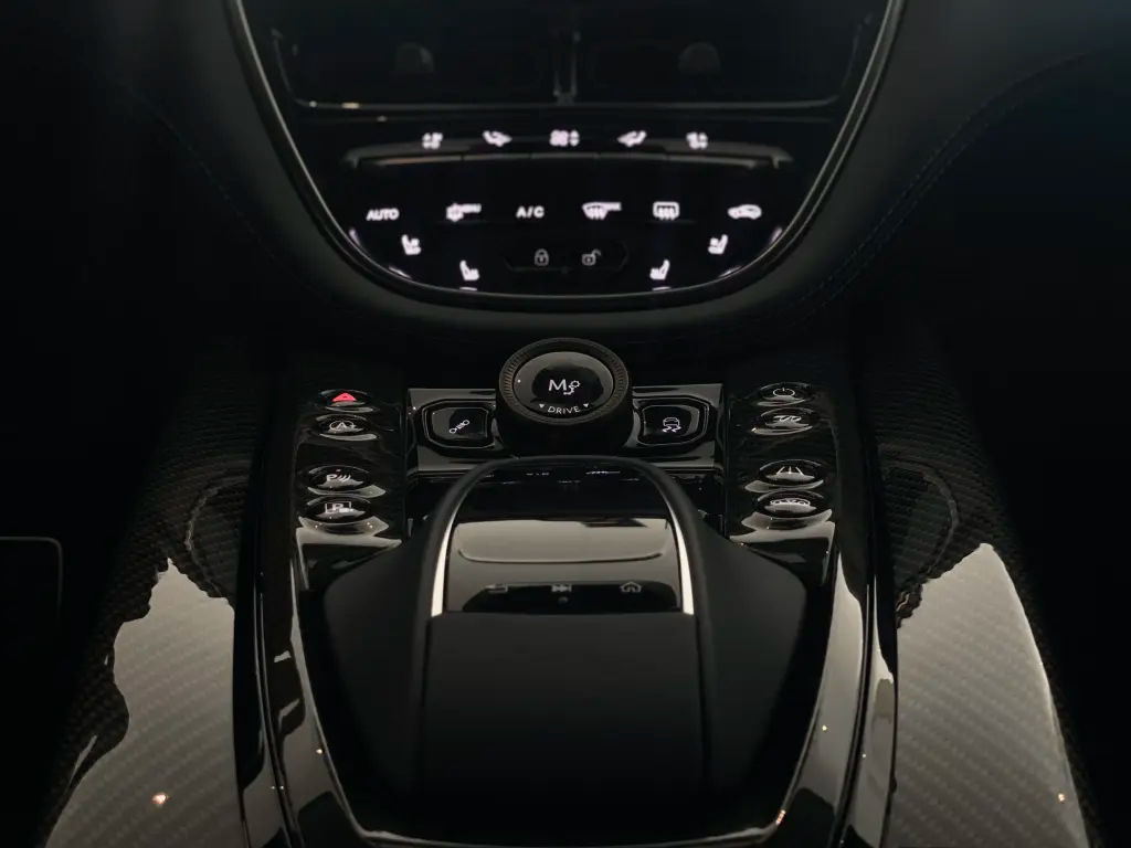 Aston Martin DBX 707 SUV 4.0 - 2023 - Joinsteer - #31