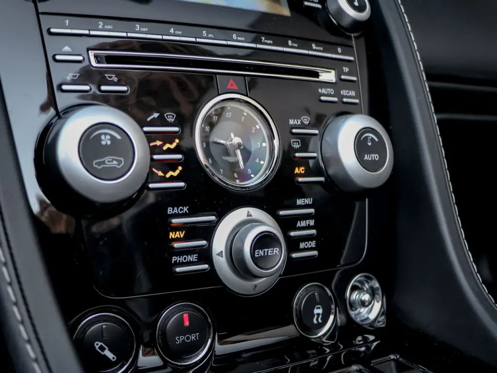 Aston Martin DBS I DBS V12 Volante 5.9 - 2011 - Joinsteer - #26