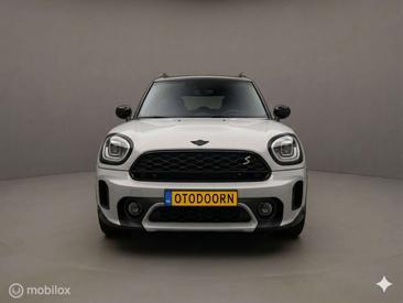Mini Countryman COOPER SE — photo 3