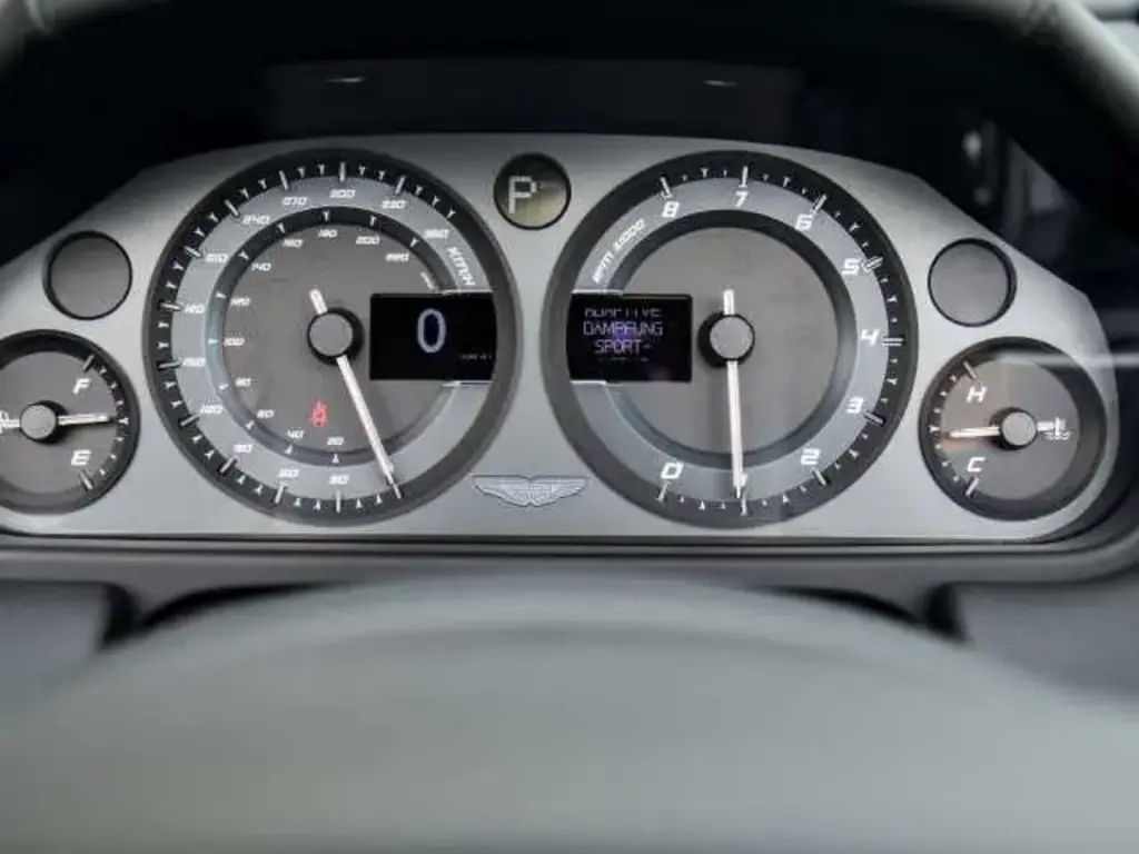 Aston Martin DB9 GT Volante 5.9 - 2015 - Joinsteer - #7