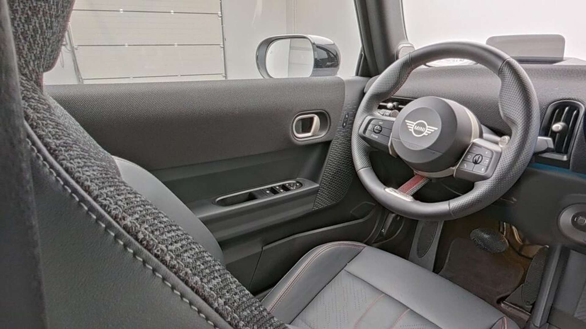 Mini Cabrio JCW Cooper - 2025 - Joinsteer - #22