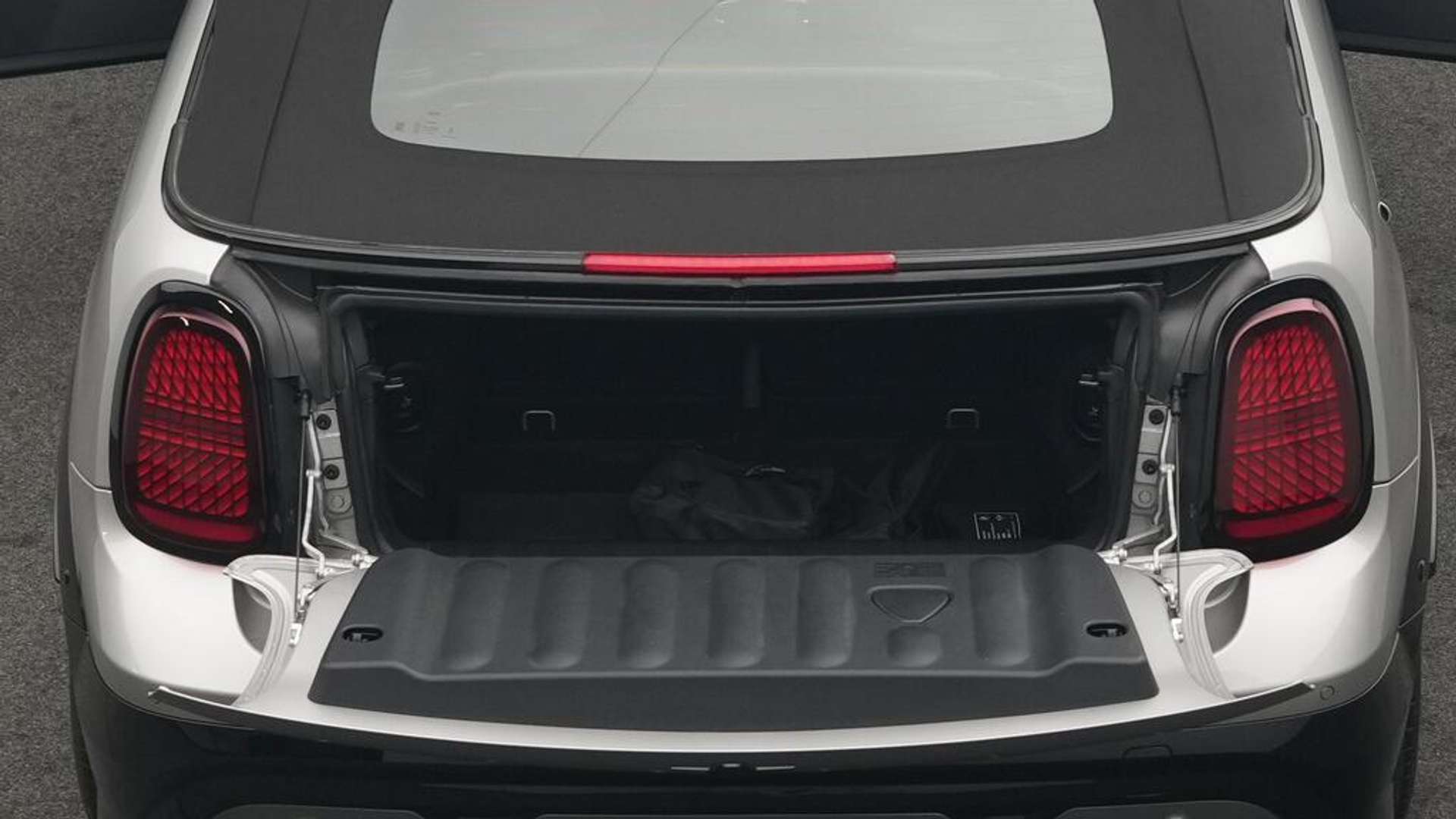 Mini Cabrio JCW Cooper - 2025 - Joinsteer - #25