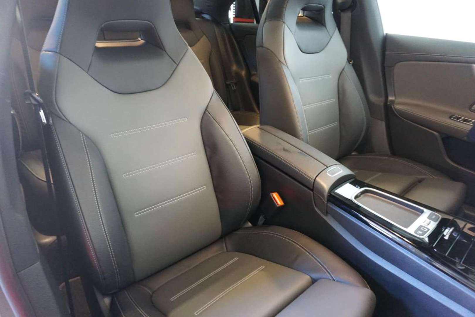 Mercedes CLA 250 E 250 Night Edition - 2025 - Joinsteer - #4