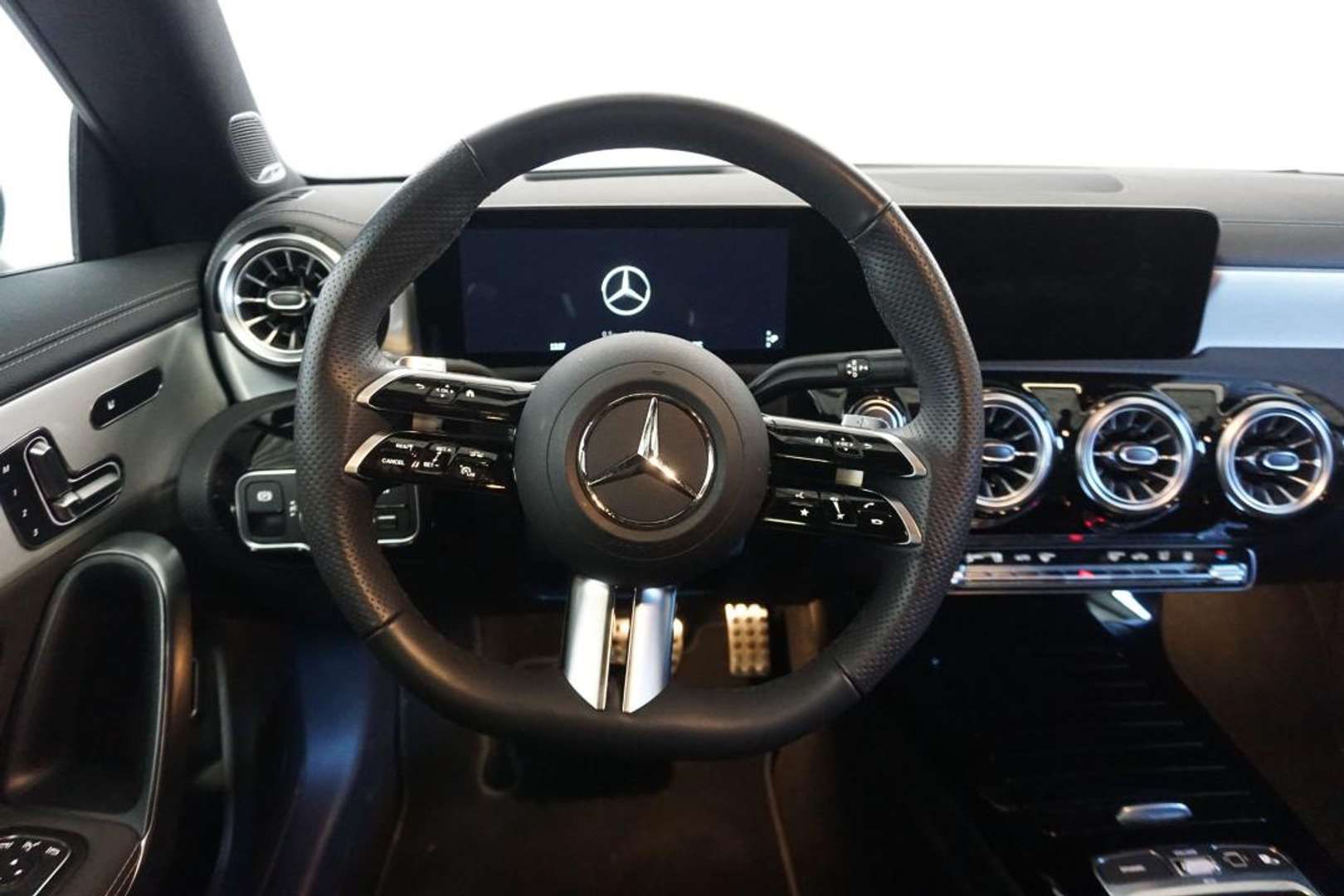 Mercedes CLA 250 E 250 Night Edition - 2025 - Joinsteer - #5