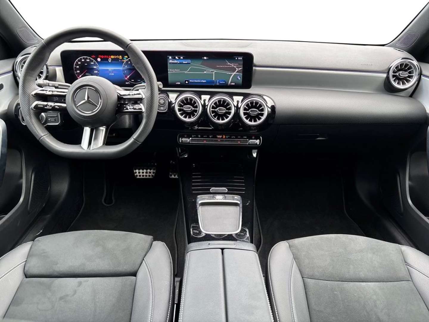 Mercedes Classe A 200 AMG Line - 2025 - Joinsteer - #9