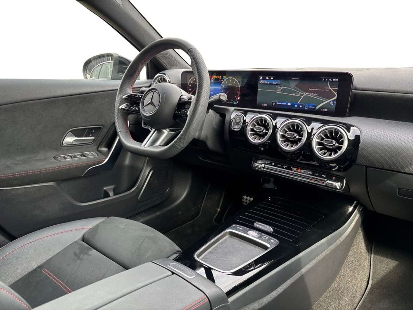 Mercedes Classe A 200 AMG Line - 2025 - Joinsteer - #15