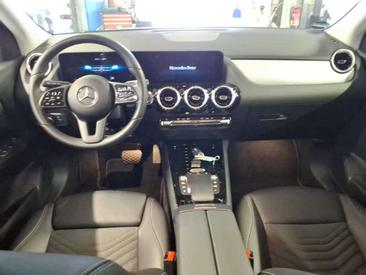 Mercedes GLA 180 — photo 7