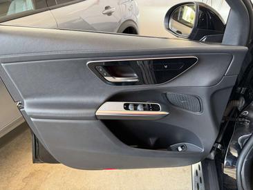 Mercedes GLC Coupé 220 AMG Line — photo 7