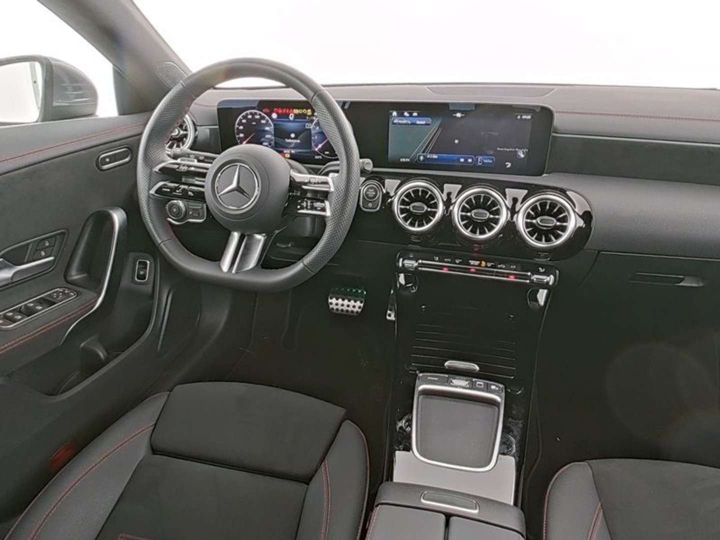 Mercedes CLA 180 AMG Line - 2025 - Joinsteer - #6