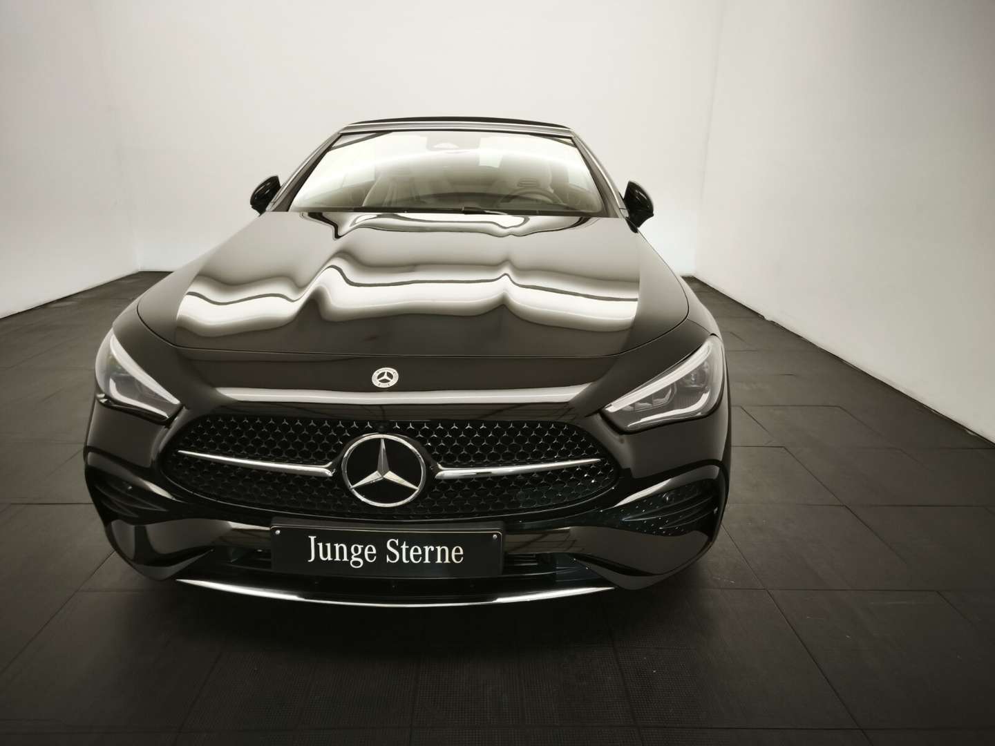 Mercedes CLE 200 200 AMG Line - 2025 - Joinsteer - #1