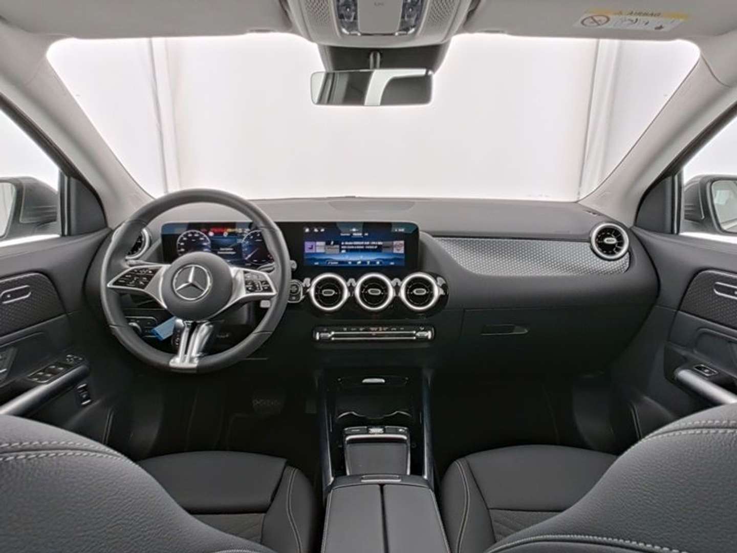 Mercedes GLA 200 - 2024 - Joinsteer - #5