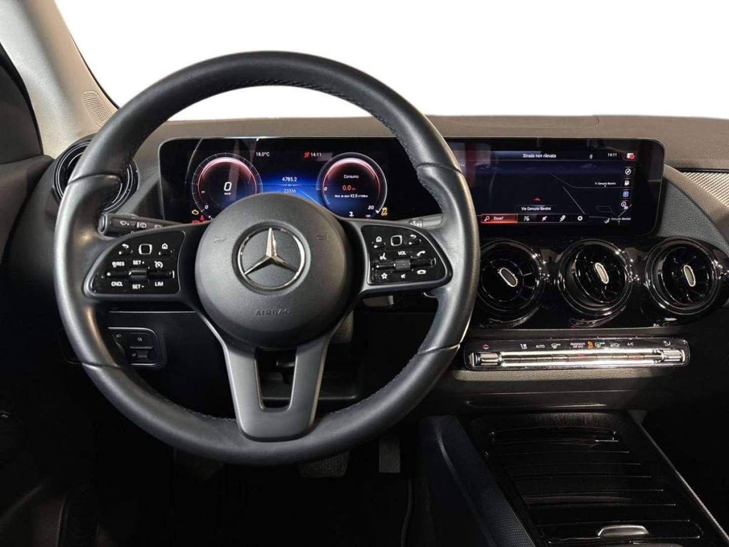 Mercedes GLA 180 Business - 2023 - Joinsteer - #11