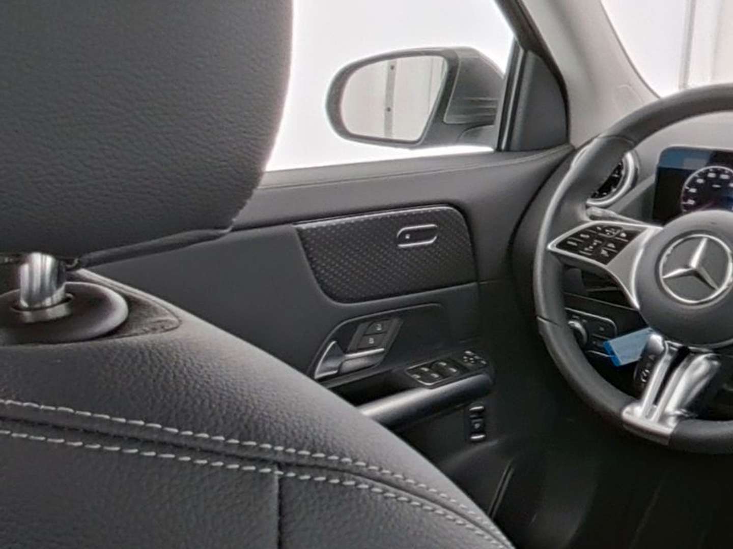 Mercedes GLA 200 - 2024 - Joinsteer - #7