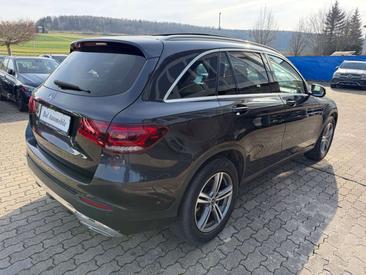 Mercedes GLC 200 — photo 8